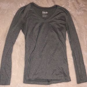 Nike gray long sleeve shirt